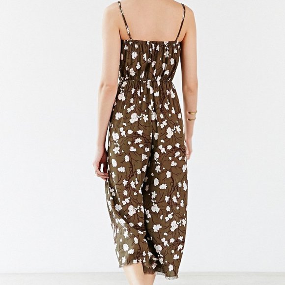 Kimchi Blue Urban Outfitters Green Floral Jumpsuit - Picture 2 of 6